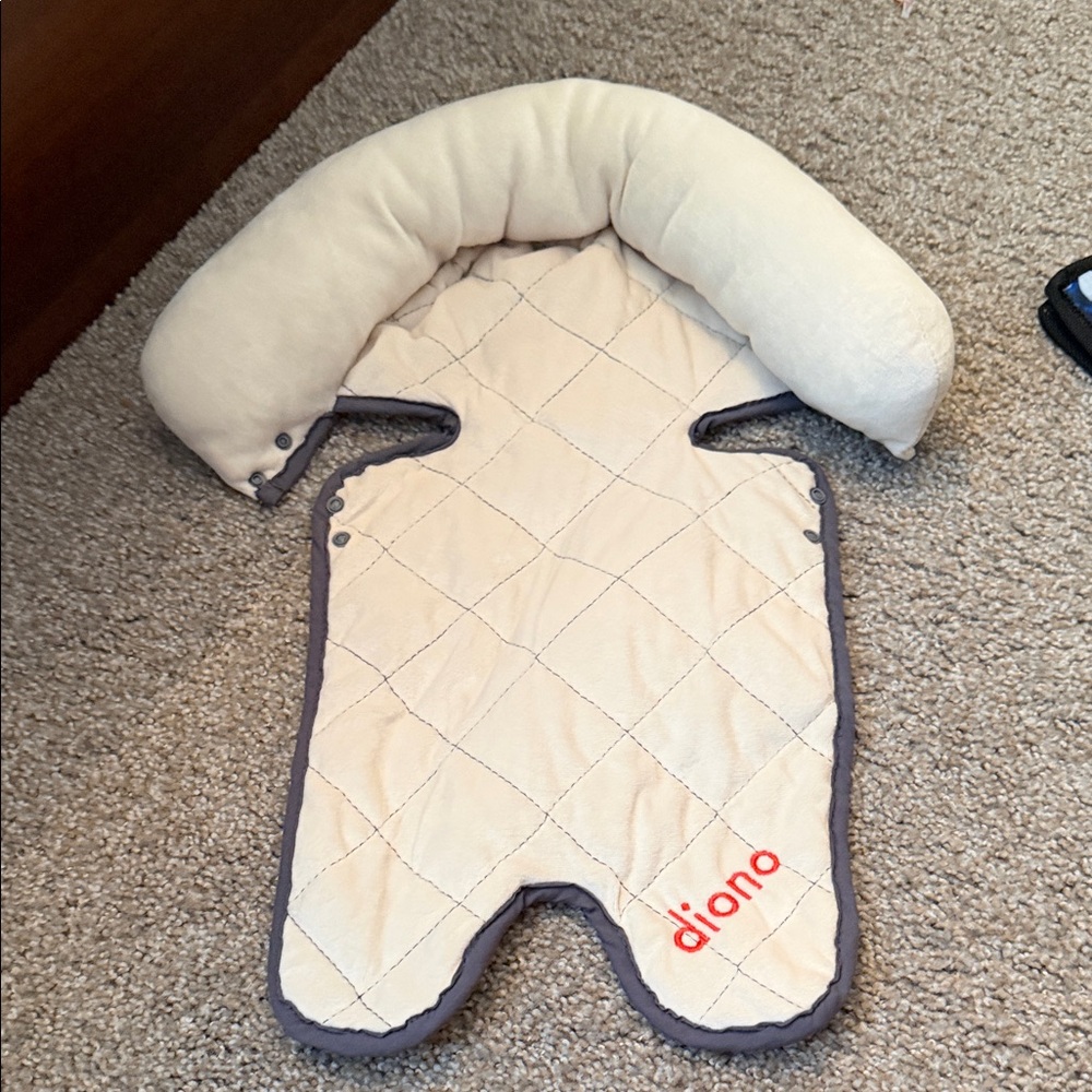 Diono Cream and Gray Baby Head Support
